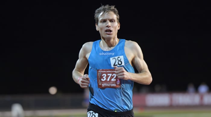 Ben True competing on the track at Stanford during the 2019 season.